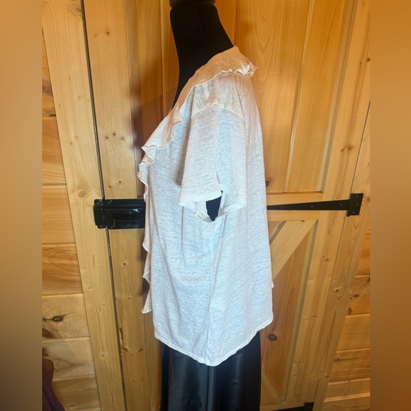 Sundance White XL 100% linen cap,sleeves top w/ a 2.5” ruffle - Picture 9 of 10